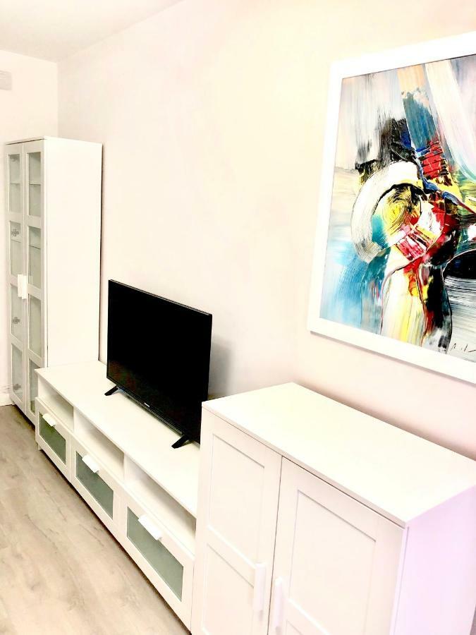 Ferienwohnung W W W Goyahospitales Es Bajo B León Exterior foto